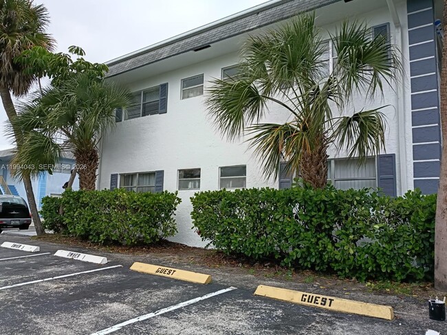 Building Photo - 1001 NW 45th St