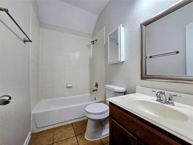 Building Photo - 6139 Sierra Springs Ln