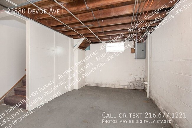 Building Photo - 23880 Devoe Ave
