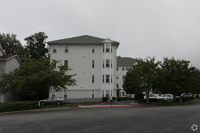 Building Photo - Sea Side Court