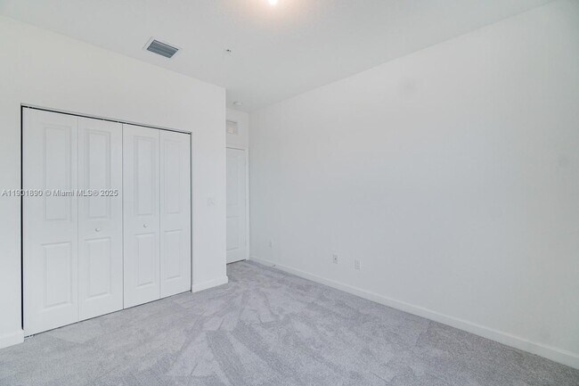 Building Photo - 207 SW 159th Ter