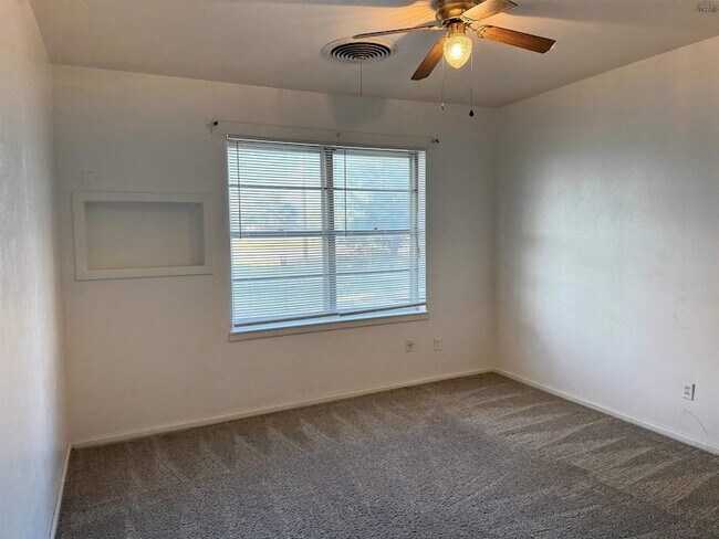 Building Photo - 4594 US-287