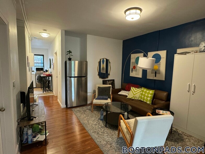 Building Photo - 871 Harrison Ave