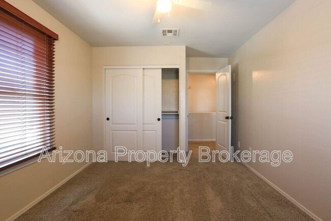 Building Photo - 16862 N 182nd Ln