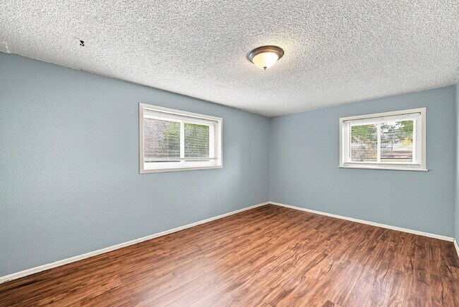 Building Photo - $3,195.95 - 4 Bed, 3 Bath Home in Thornton with Sun Room, Finished Basement & Fenced Backyard