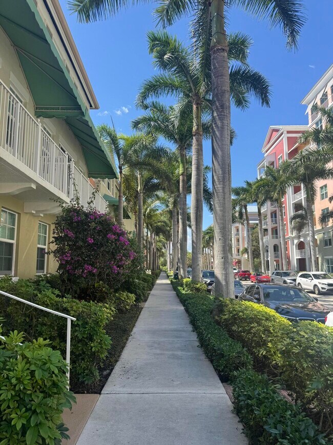 Building Photo - 356 Moorings Dr