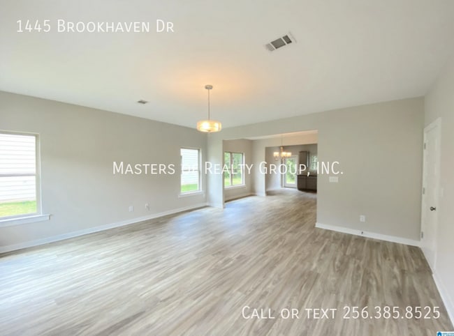 Building Photo - 1445 Brookhaven Dr