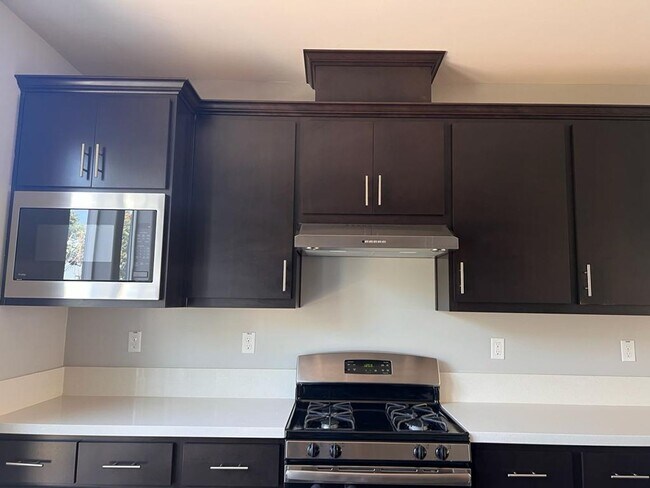 Building Photo - 1010 Mud Pie Ln