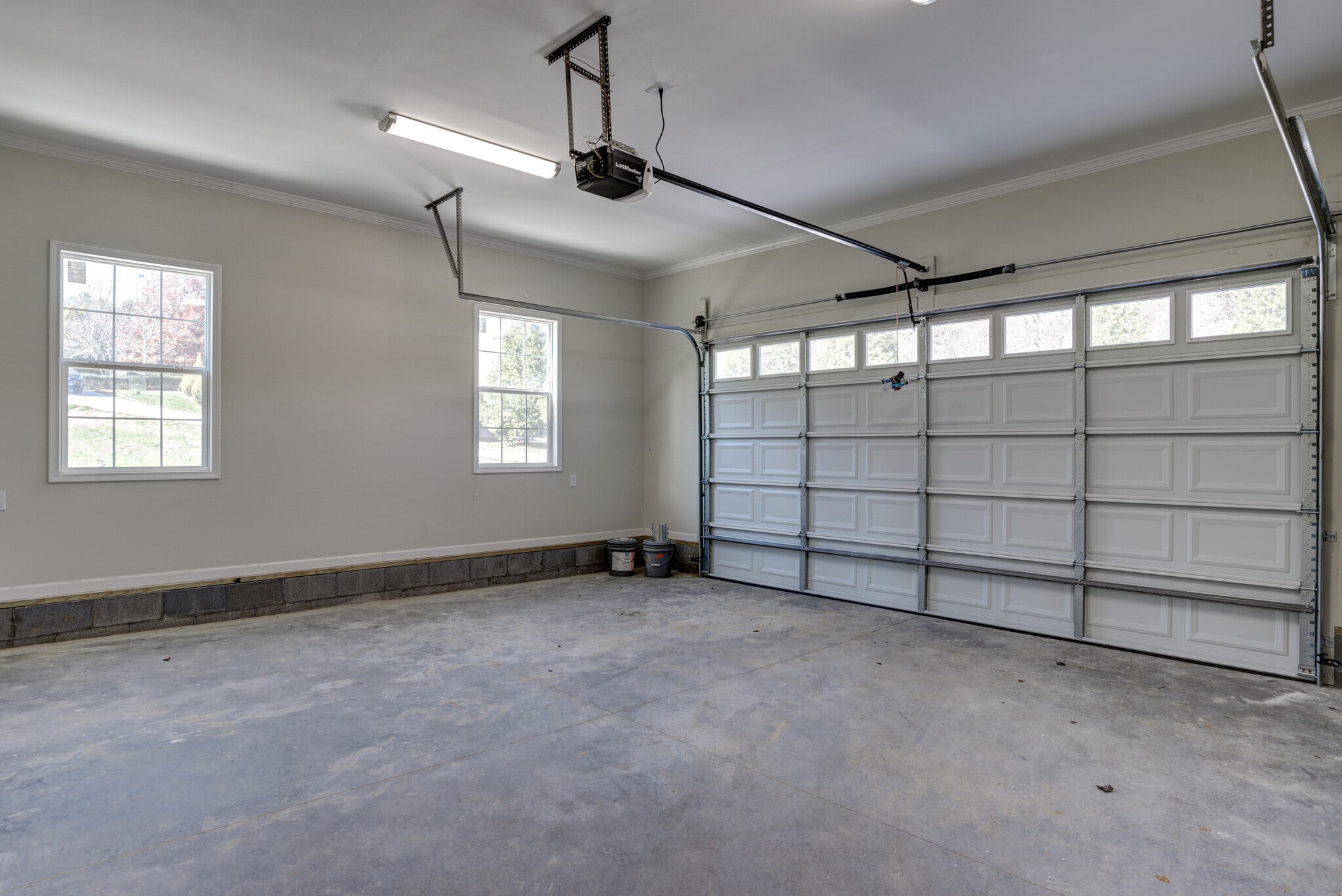 Large 2 car garage - 265 Lewis Creek Dr