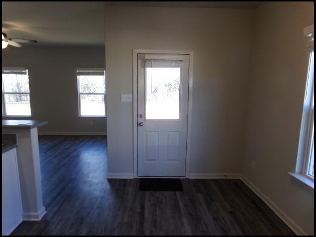 Building Photo - 1155 Bulldog Dr