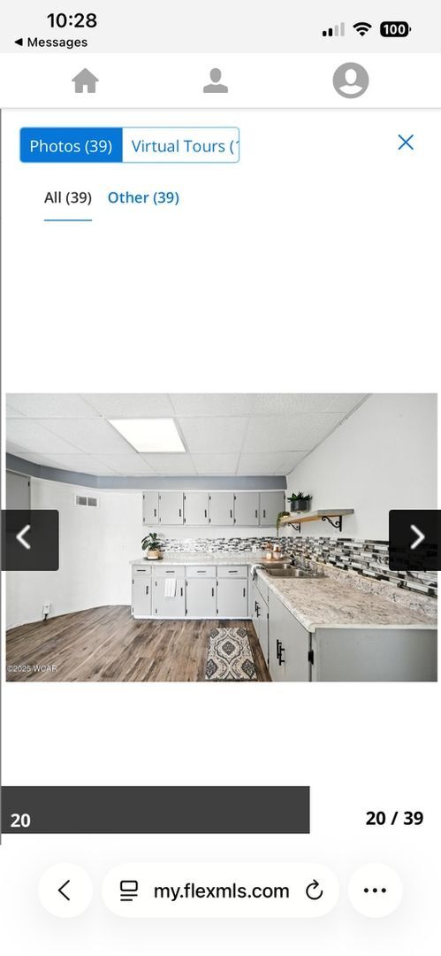 Building Photo - 419 S Collett St