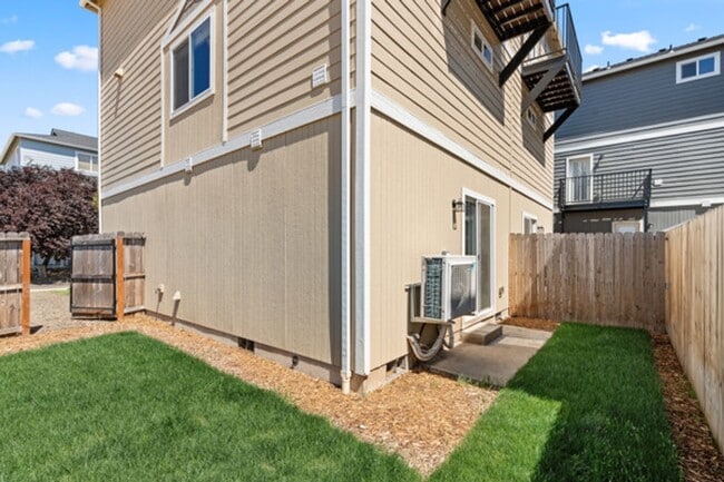 Building Photo - 7837 Jacqueline Way