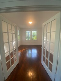 Building Photo - 1914 Calvert St