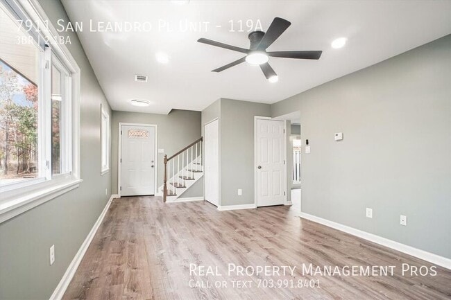 Building Photo - 7911 San Leandro Pl