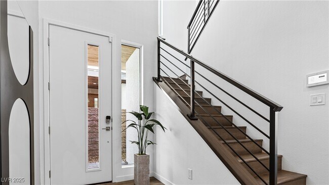 Building Photo - 5178 Meraki Ave