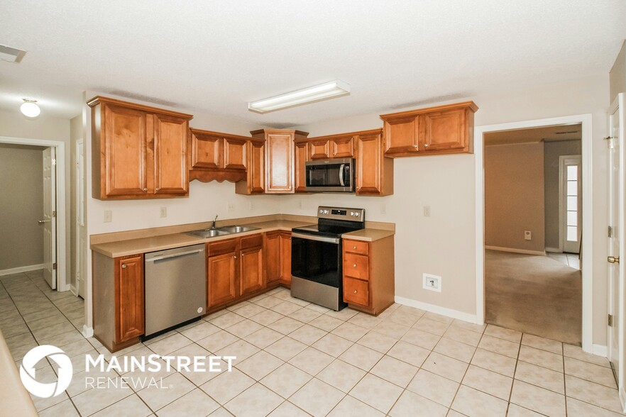 Building Photo - 1990 3 Pines Cove