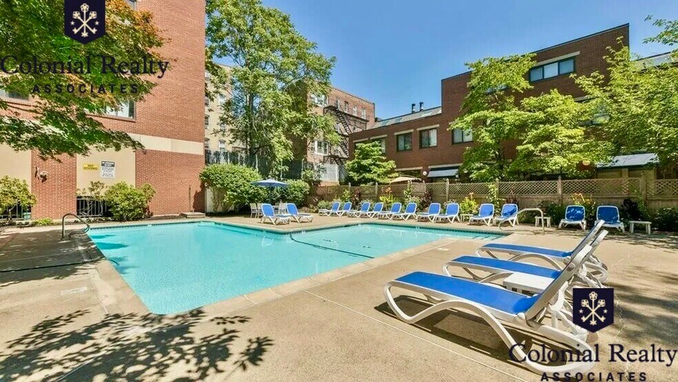 Building Photo - 85 Brainerd Rd