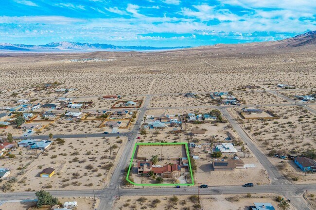 Building Photo - 7565 Sherman Hoyt Ave