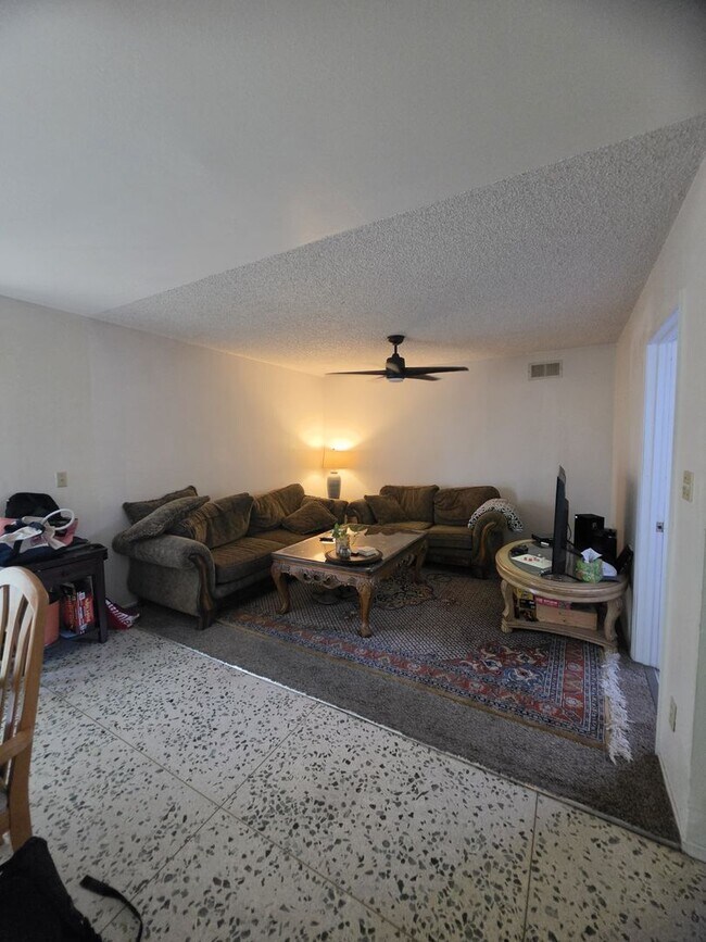 Building Photo - 5140-5142 Catoctin Dr.