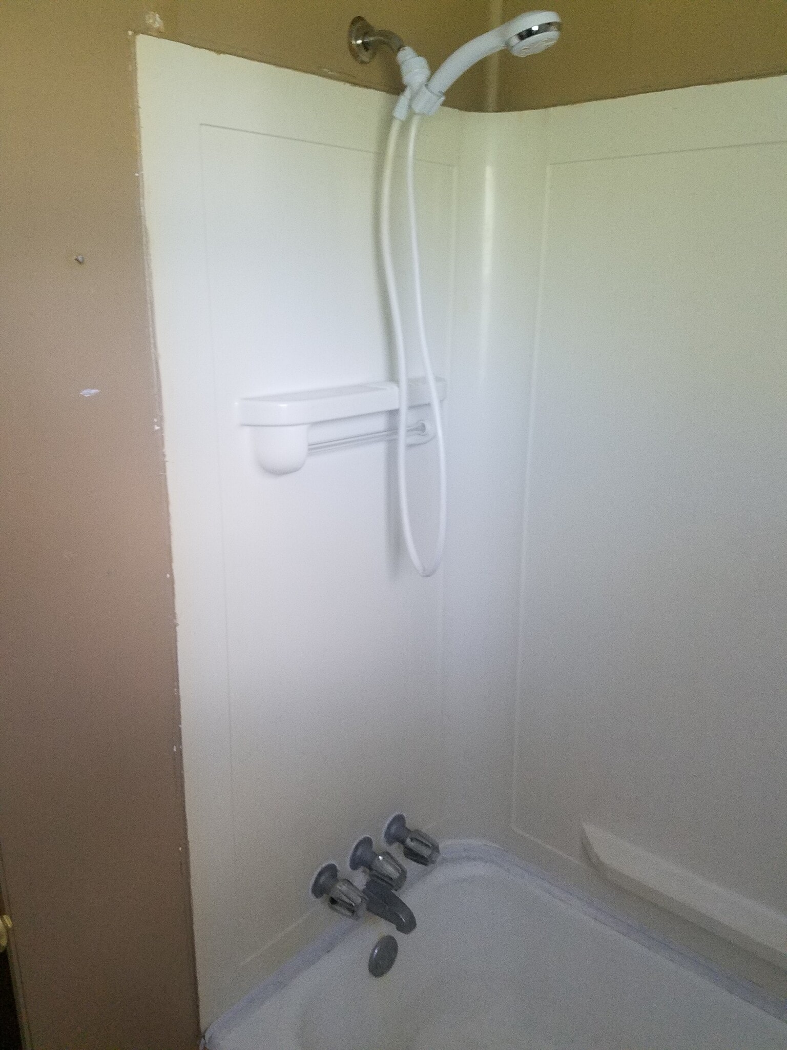 Bathroom - 1908 Nelle St