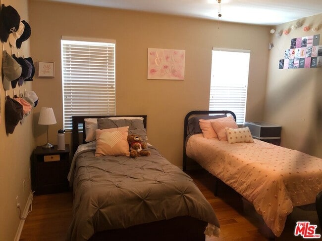 Building Photo - 8318 Altavan Ave