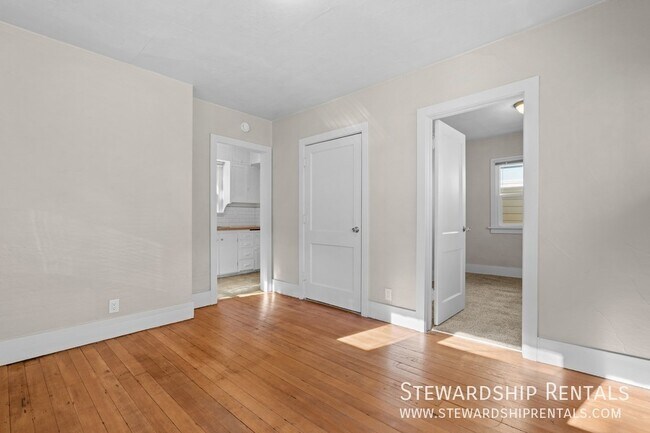 Building Photo - 2024 Emerald St