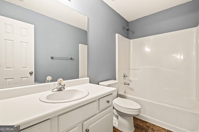 Building Photo - 5955 Raventree Ct