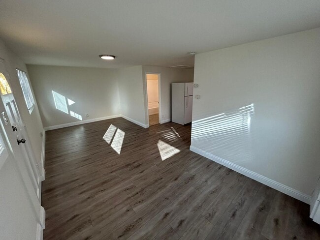 Building Photo - Remodeled 3 Bedroom 2 bath House with Backyard