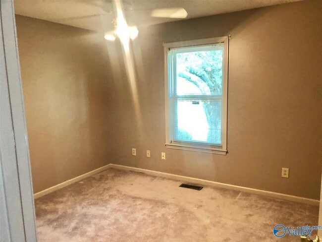 Building Photo - 113 Gaylor Dr