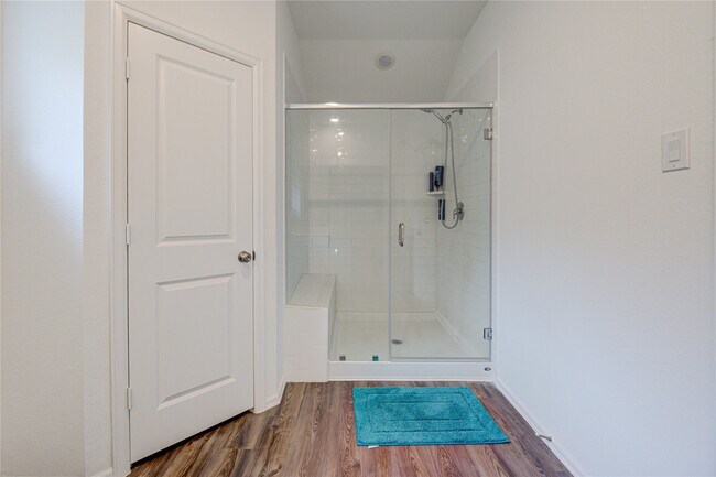 Building Photo - 2904 Cordova Hl Dr