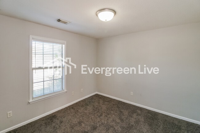 Building Photo - 12320 S Pointe Dr