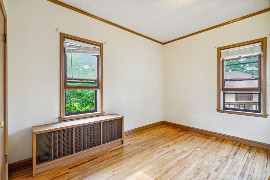 Building Photo - 1701 Hubbard Ave