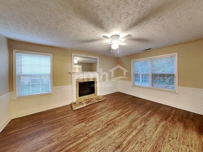 Building Photo - 315 Westminster Dr