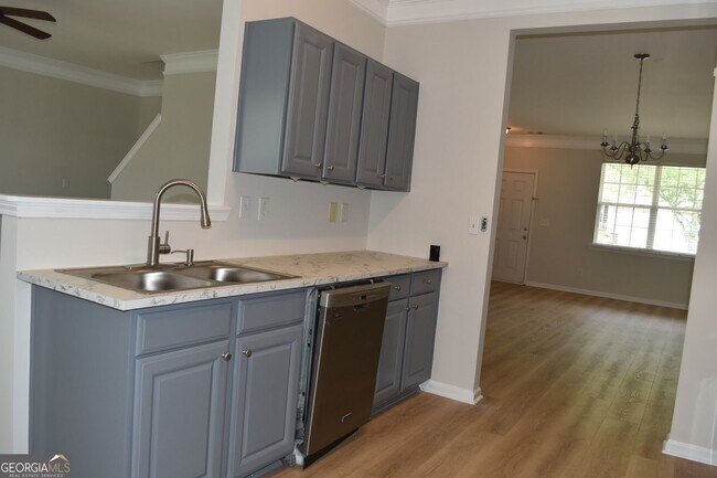 Building Photo - 556 Windstone Trail