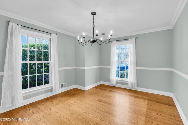 Building Photo - 20 Rosalie Ave