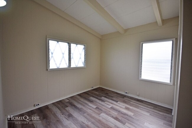 Building Photo - Kaneohe Charm -- 3 bed 1.5 bath SFH -- $3500/mo