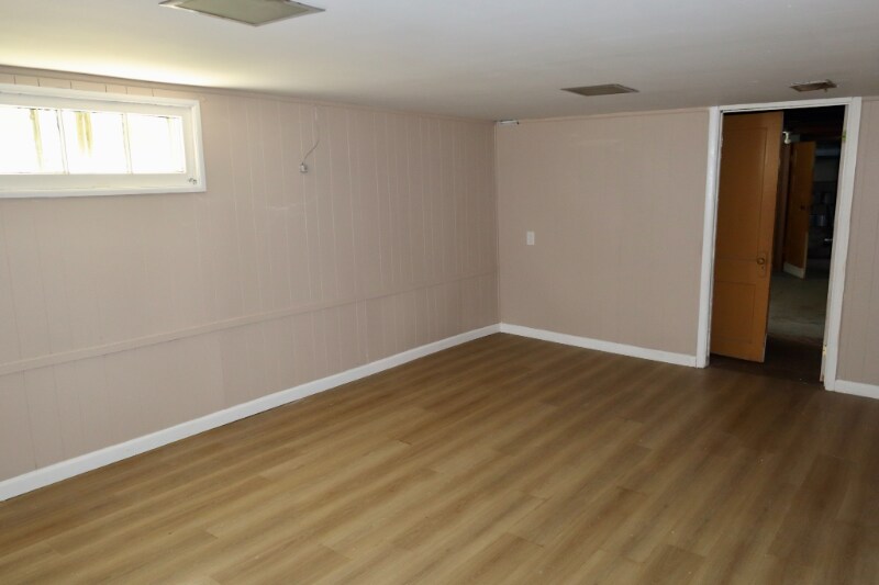 Building Photo - 2441 Hord Ave