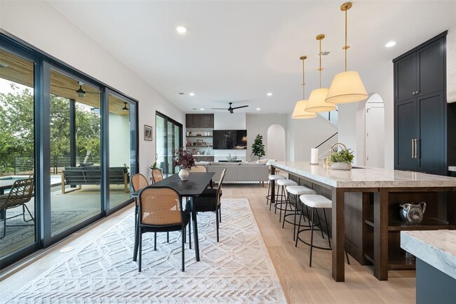 Building Photo - 2212 Trailside Dr