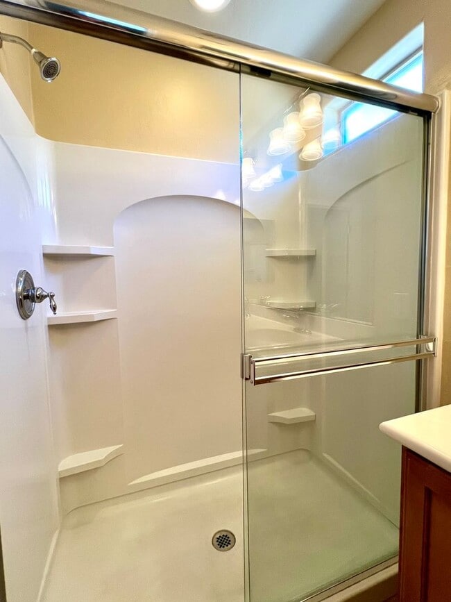 Building Photo - Nice 3 Bedroom Home in Sierra Morado