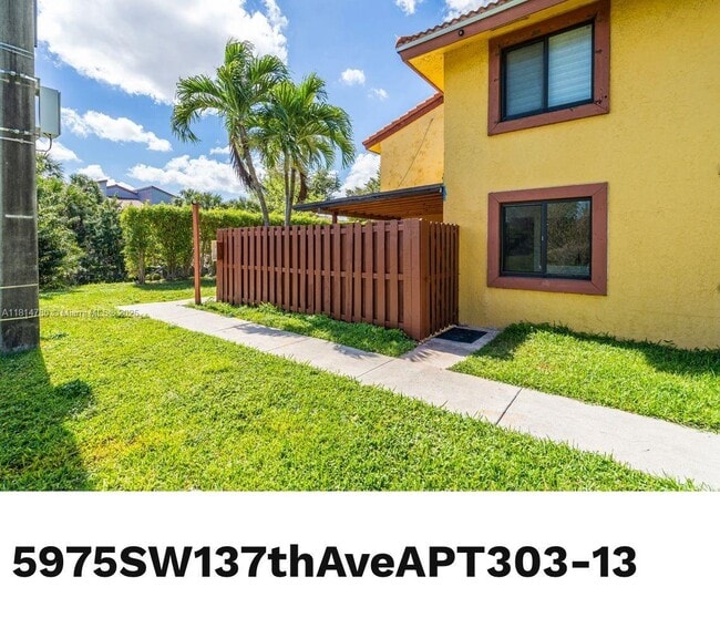 Building Photo - 5975 SW 137th Ave