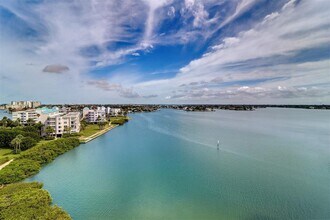 Building Photo - 7963 Sailboat Key Blvd S