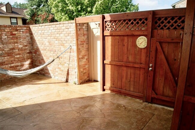 Building Photo - 5801 Lumberdale Rd