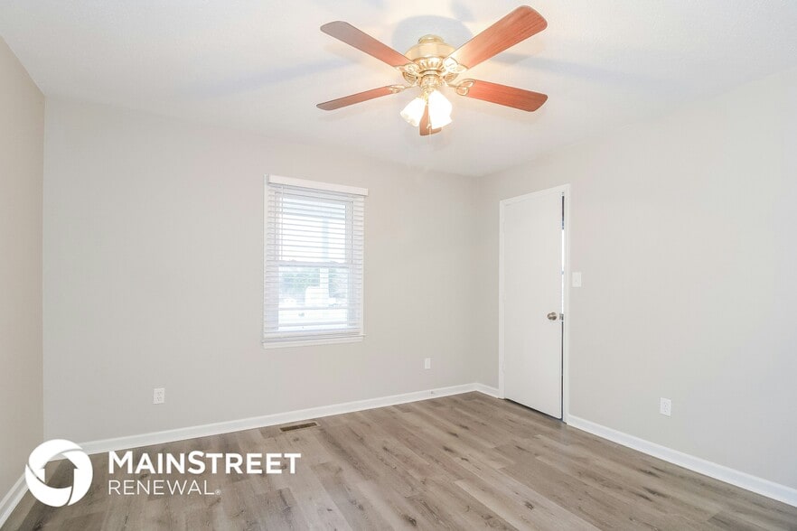 Building Photo - 6100 Radds St