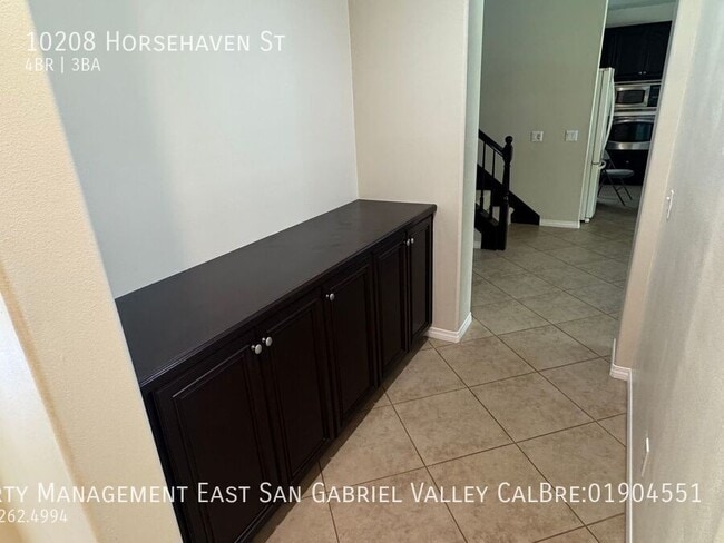 Building Photo - 10208 Horse Haven St