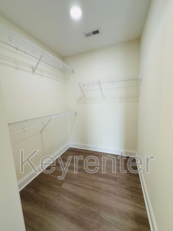 Building Photo - 7209 Ivy Stone Way