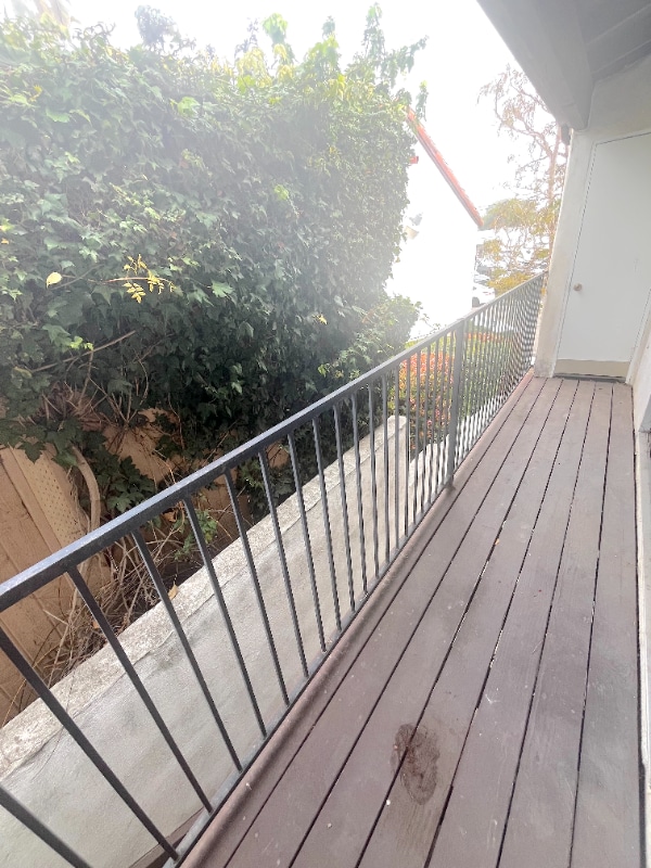 Building Photo - 147 Avenida Serra