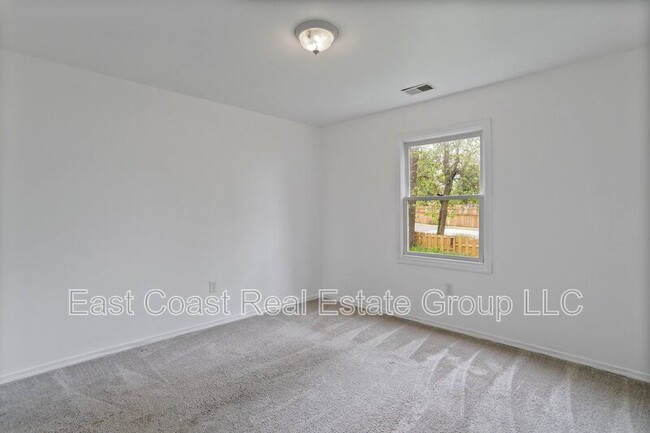 Building Photo - 500 N Marshall St