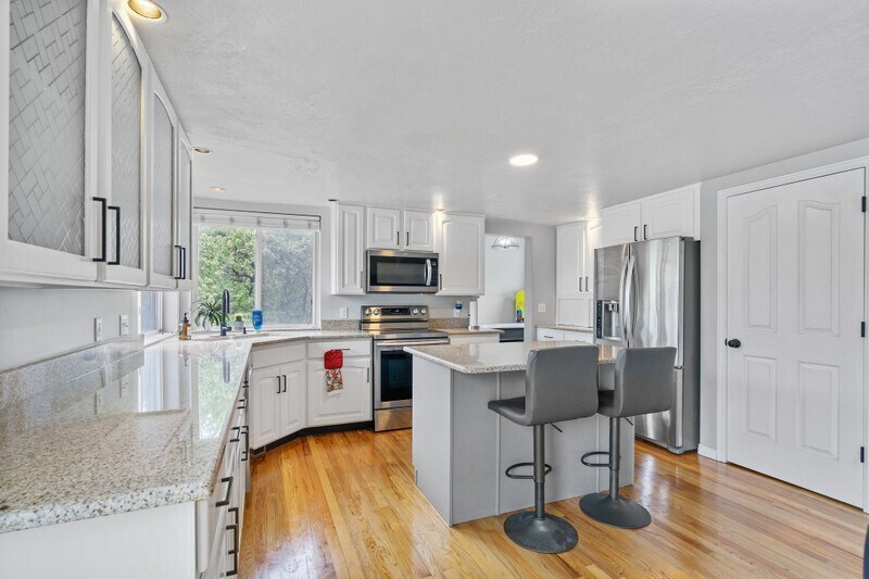 Building Photo - 3470 Maynard Ct