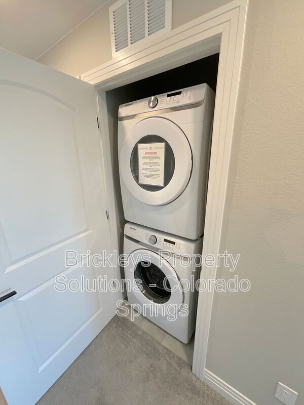 Building Photo - 1721 Rose Quartz Heights