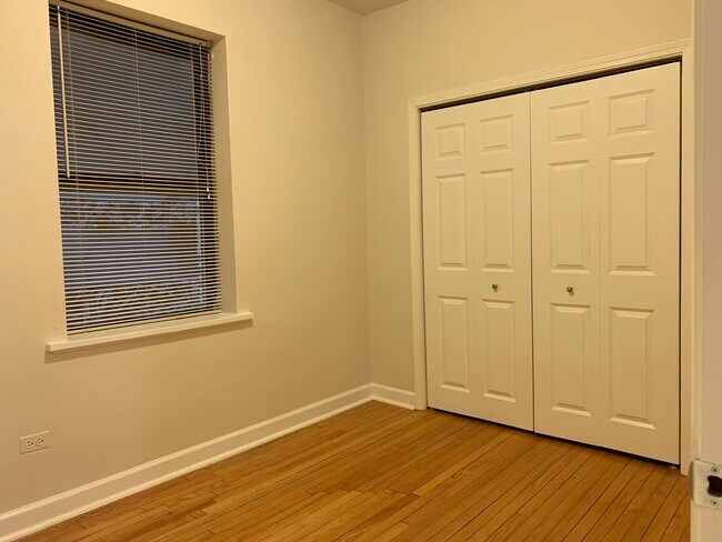 Bedroom - 720 S Aberdeen St